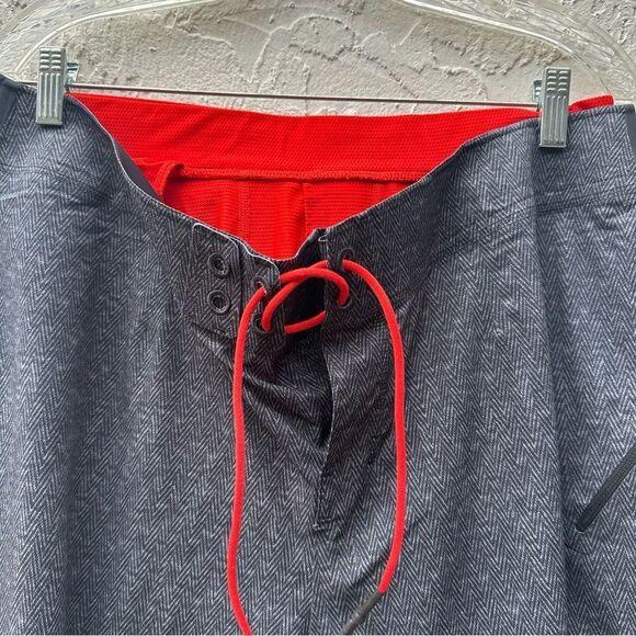 LULULEMON Shorts Men 36 Swim Board Wave Trunks Lined Zip Pocket - Picture 2 of 5